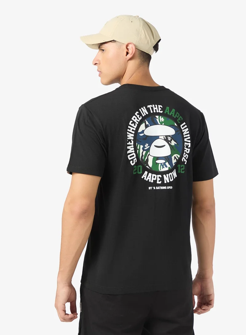 ايه ايه بي إي تيشيرت قصير بأكمام قصيرة وشعار